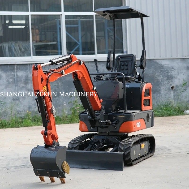 2Mini-excavatrice de 5 tonnes 8,6 kW, petite machine à creuser avec moteur à émission Euro V