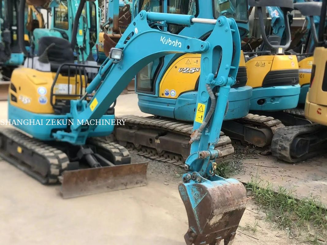 Excavatrice utilisée de petite taille avec autre cylindre hydraulique certifiée CE EPA/Euro V 0,8t-2T