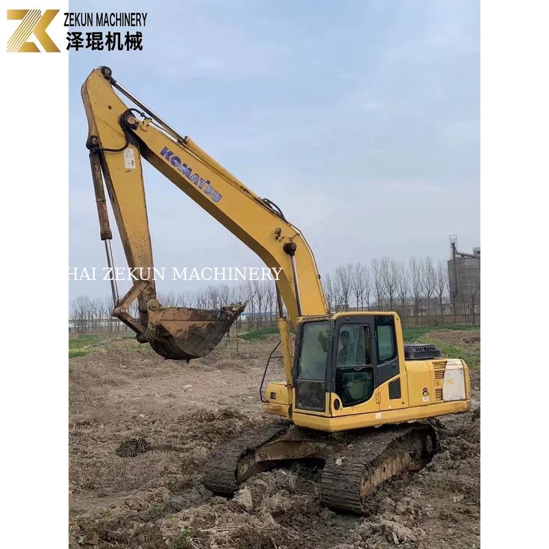 Excavateur Komatsu 200 d'occasion PC200-6 Poids de fonctionnement 20,15 tonnes