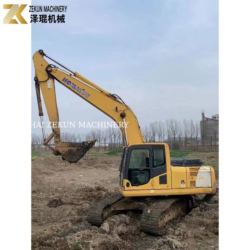 Excavateur Komatsu 200 d'occasion PC200-6 Poids de fonctionnement 20,15 tonnes