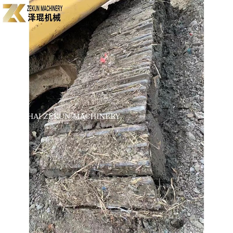 Excavateur Komatsu 200 d'occasion PC200-6 Poids de fonctionnement 20,15 tonnes