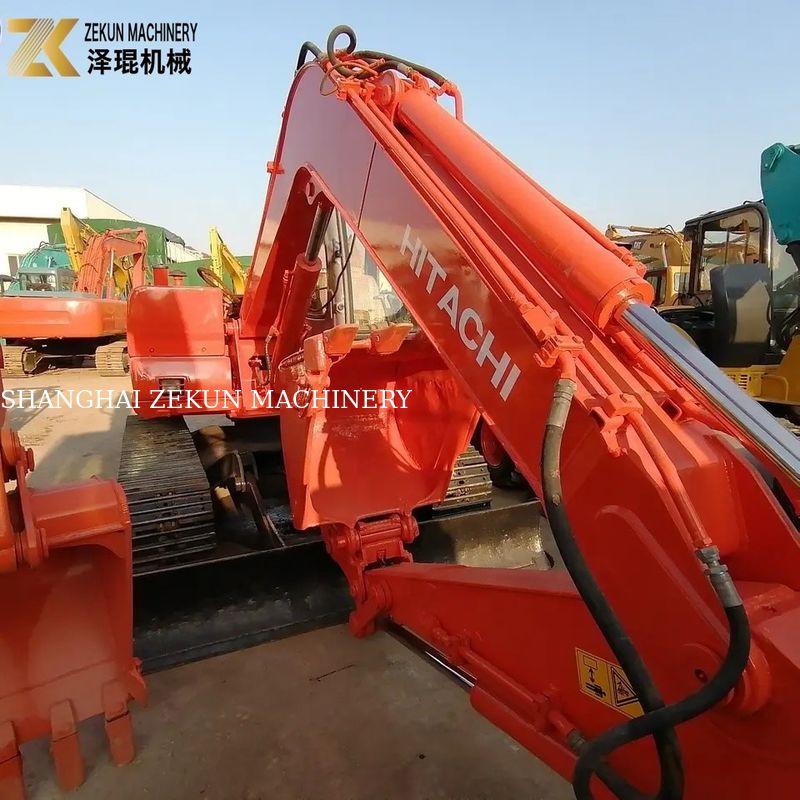 2018 Originale utilisée Hitachi EX60 Excavator Crawler Machine EX60-5 avec soupape hydraulique