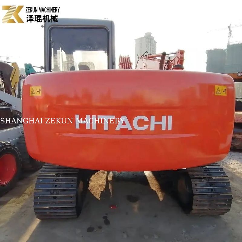 2018 Originale utilisée Hitachi EX60 Excavator Crawler Machine EX60-5 avec soupape hydraulique