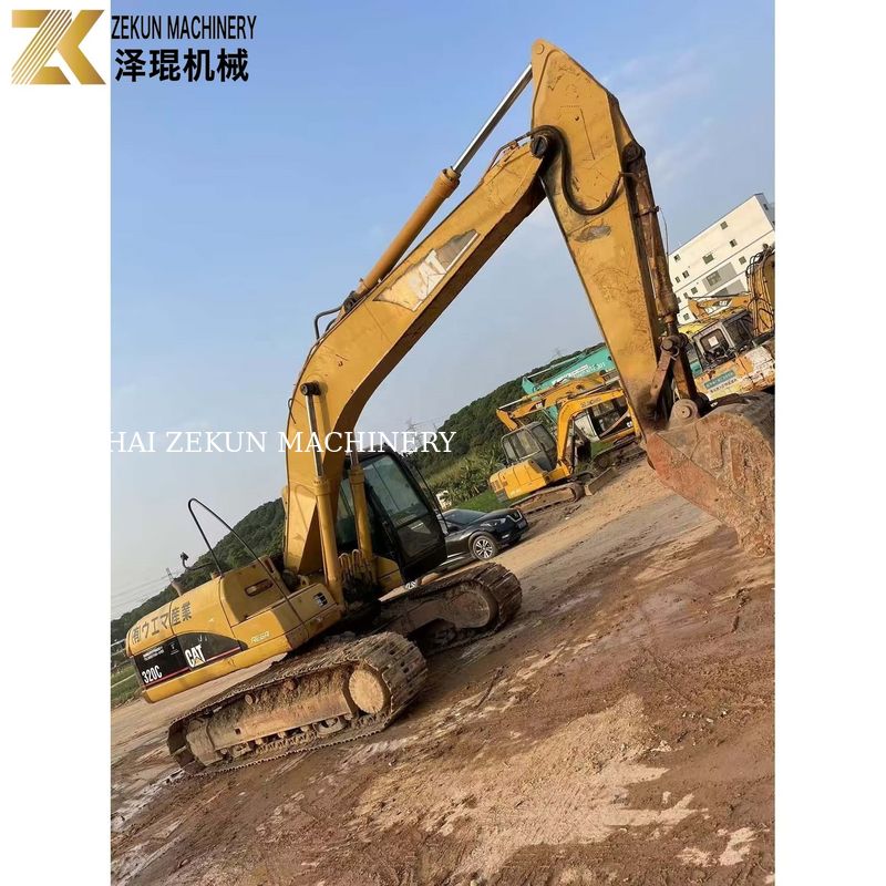 Excavateur de 20 tonnes CAT 320C utilisé et en bon état pour les besoins de vos clients