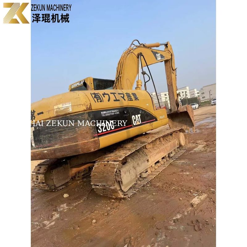 Excavateur de 20 tonnes CAT 320C utilisé et en bon état pour les besoins de vos clients