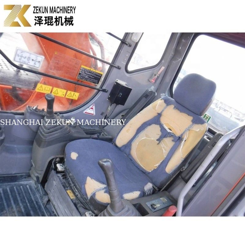 Cylindre hydraulique d'origine utilisé dans la pelle Hitachi Zaxis 200 avec moteur CC-6BG1T