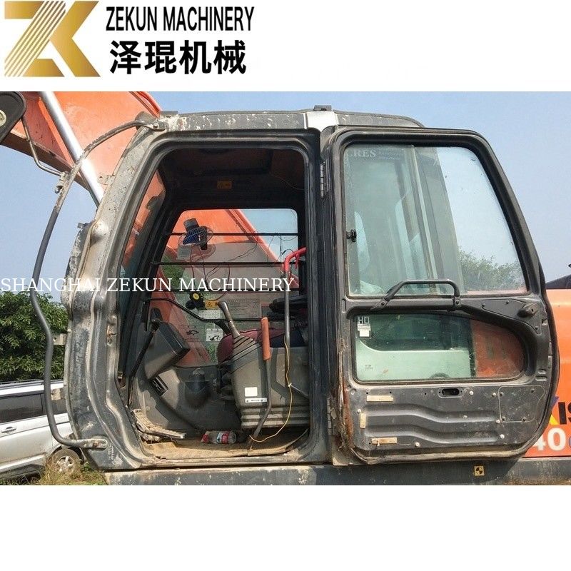 Champ de construction 24 tonnes d'excavatrice utilisée Hitachi 240 ZX240 ZX240-3G Année 2016