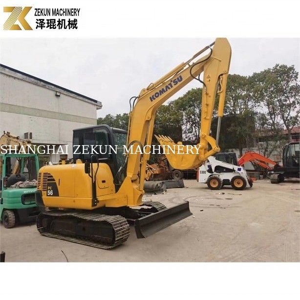 Mini-excavatrice Komatsu PC56-7 avec un poids de fonctionnement de 5 tonnes et un moteur diesel durable