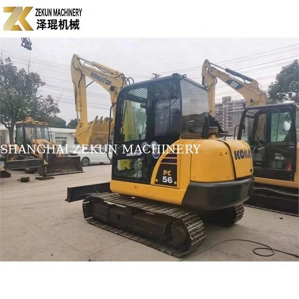 Mini-excavatrice Komatsu PC56-7 avec un poids de fonctionnement de 5 tonnes et un moteur diesel durable
