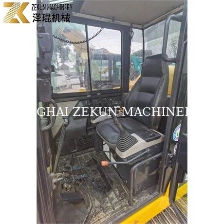 Mini-excavatrice Komatsu PC56-7 avec un poids de fonctionnement de 5 tonnes et un moteur diesel durable