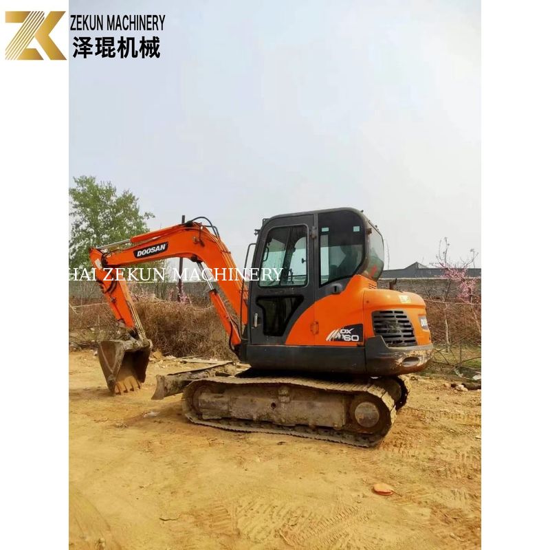 Excavatrice utilisée Doosan DX60-7 DX60-9 6T de Corée
