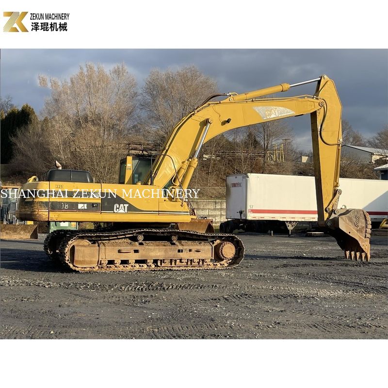 Une excavatrice CAT 330BL de fabrication japonaise utilisée avec 4001-6000 heures de travail et compétitive