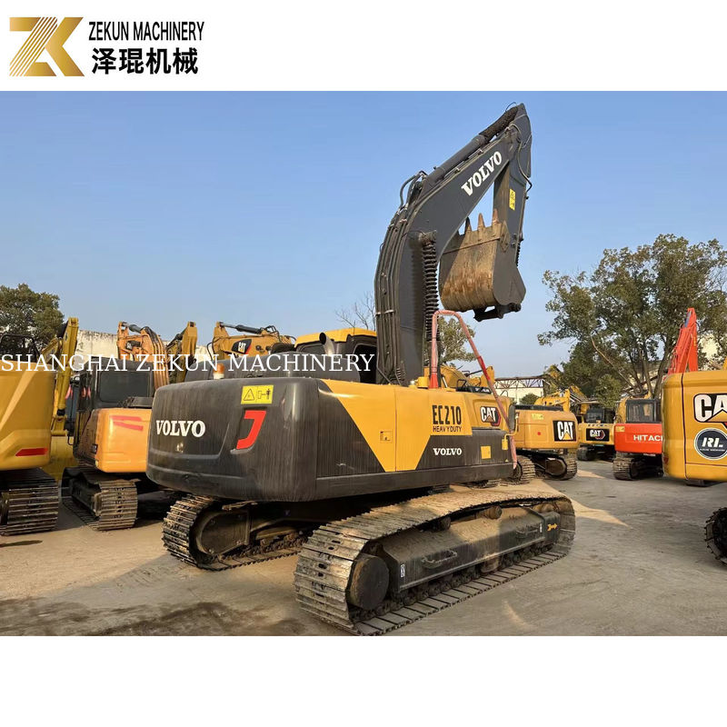 Excavateur Volvo EC210 d'occasion 21T avec cabine Volvo en bon état en 2022