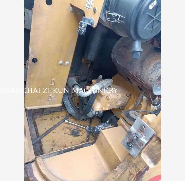 Excavateur d'occasion de fabrication japonaise avec moteur turbo Cat C2.6 DI