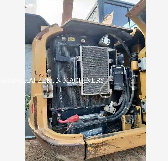 Excavateur d'occasion de fabrication japonaise avec moteur turbo Cat C2.6 DI