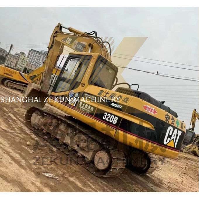Cat 320 Excavateur à chenille d'occasion Pièces originales et chaîne de traces Année 2015
