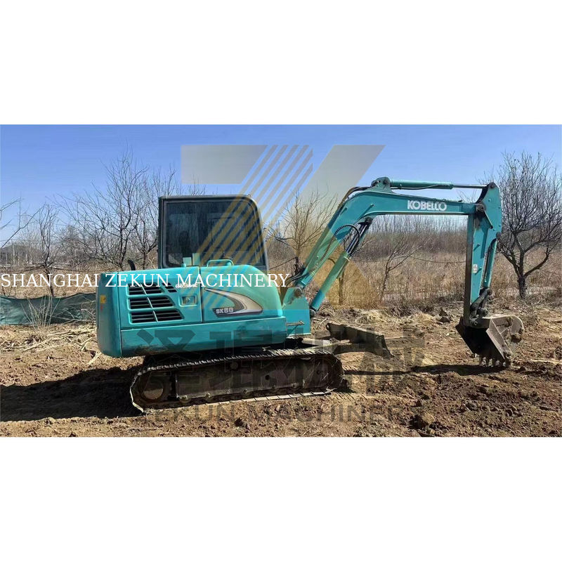 6 tonnes utilisées Kobelco SK60-3/5/8/10 mini-pelée avec moteur Yanmar en bon état