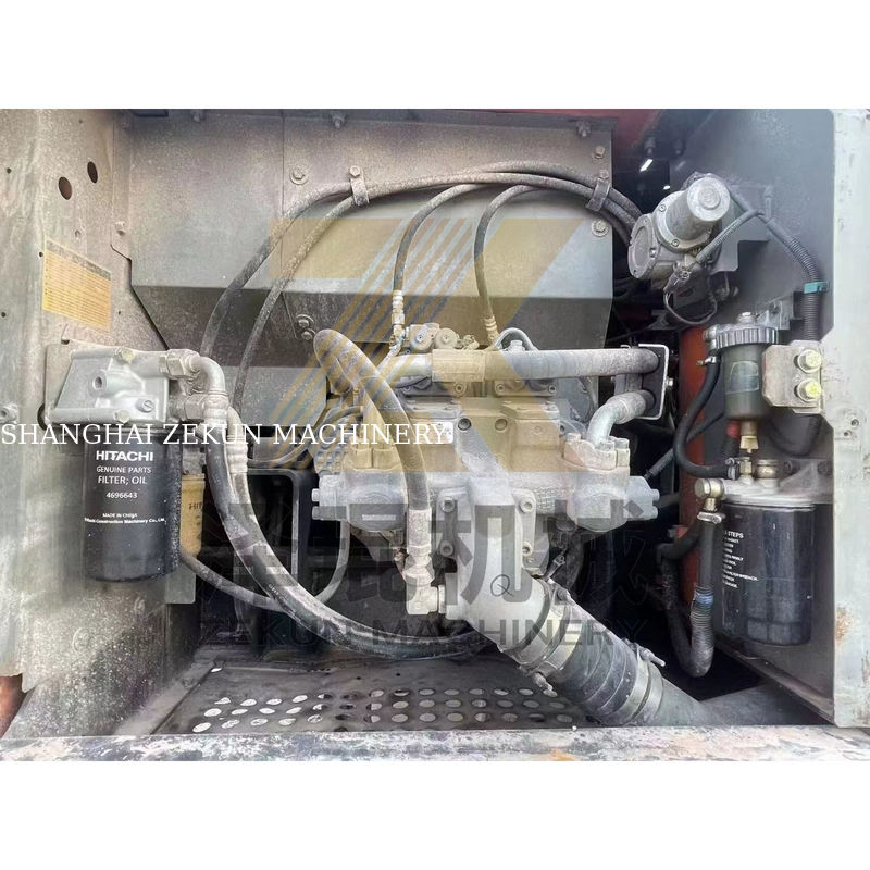 Hitachi ZX200-5G Excavator d'occasion du Japon avec 20 tonnes de poids de fonctionnement et cylindre