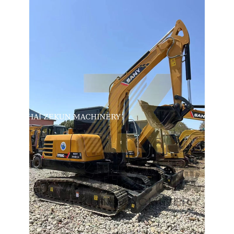 Autres excavatrices utilisées à Shanghai 6000 kg Poids de la machine et cylindre hydraulique