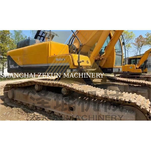 Une pompe hydraulique Hyundai R385 R385-9 R385LC-9T en excellent état à Shanghai.