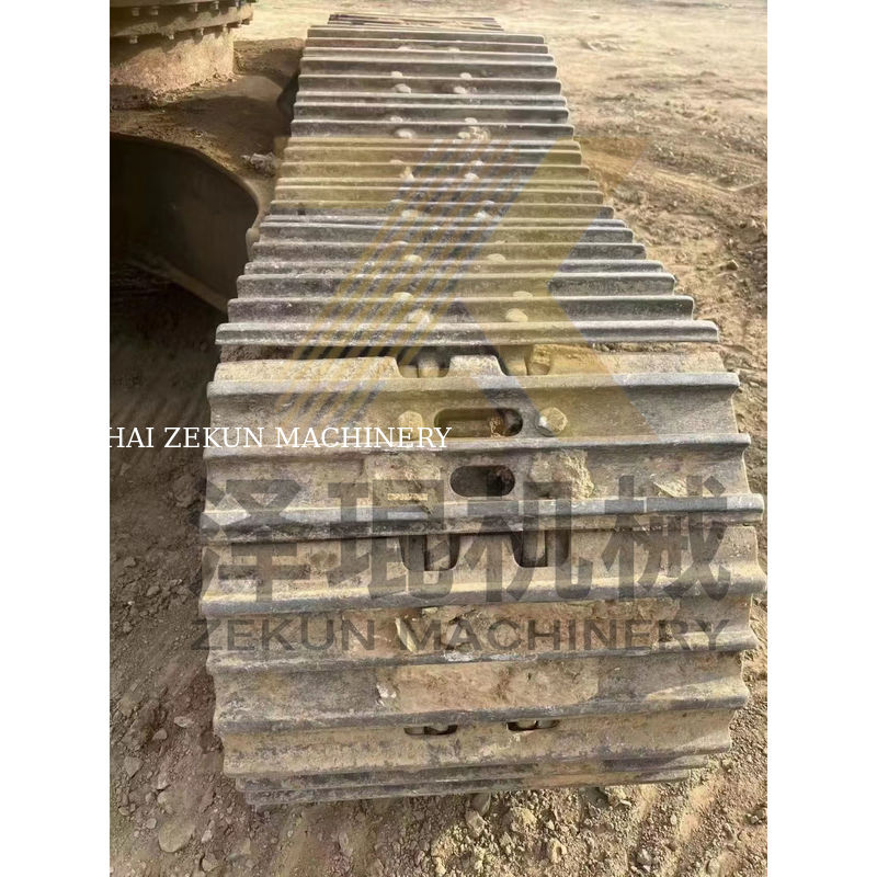 0.8m3 Capacité du seau Excavatrice utilisée Komatsu PC200-7 avec autre cylindre hydraulique