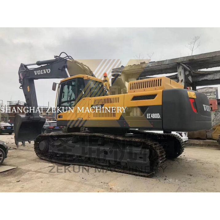 Excavateur Volvo EC480 d'occasion avec capacité de cuve de 3,3 m3 et autre soupape hydraulique