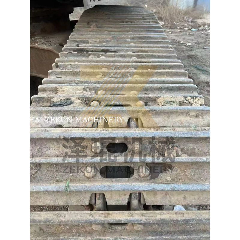 Excavatrice utilisée Hitachi ZX200 95% 20000 KG Poids de la machine 1,38 m3 Capacité du seau