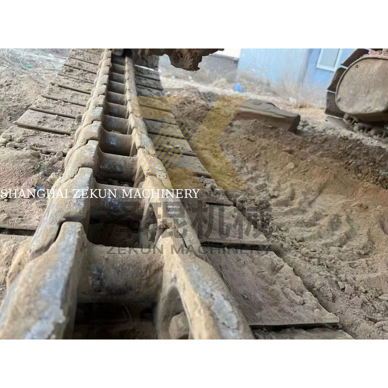 Excavatrice utilisée Hitachi ZX200 95% 20000 KG Poids de la machine 1,38 m3 Capacité du seau