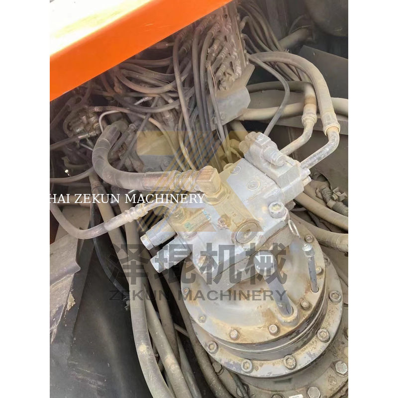 Excavateur Hitachi ZX350-3G d'occasion avec une capacité de 1,5 m3 dans un excellent état
