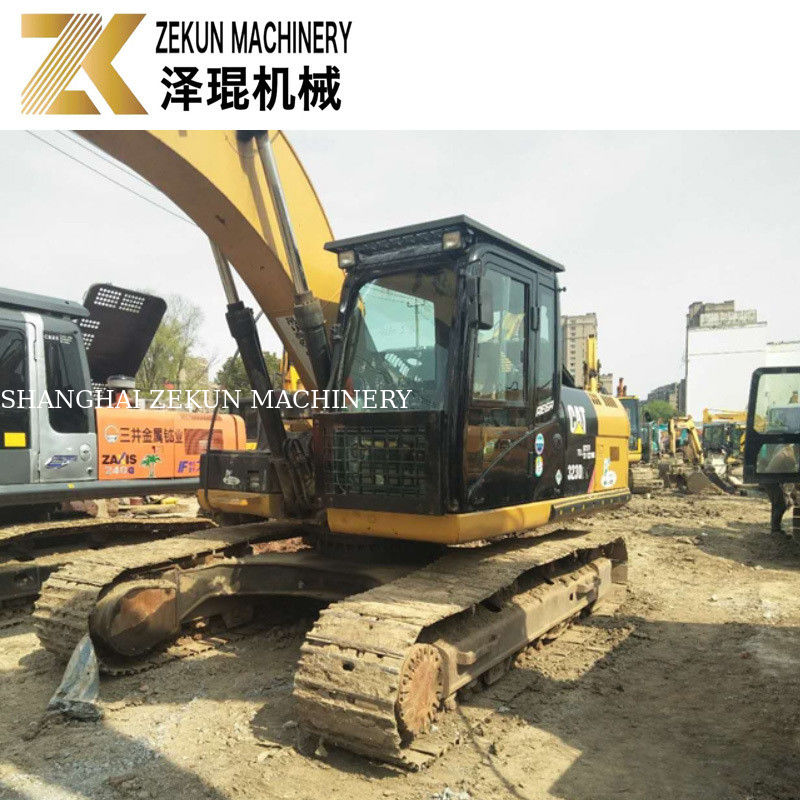 Améliorez vos travaux de construction avec la pelle Cat 323D2 et le moteur ACERT Cat C7.1