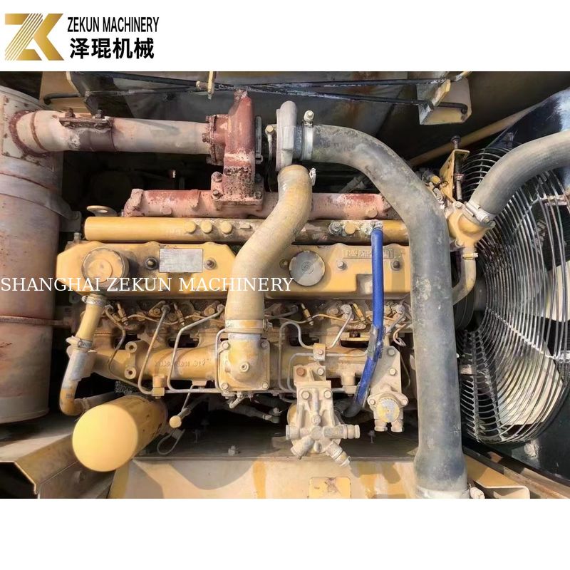 Expérience d'excavation supérieure avec la pelle CAT 320 et sa pompe hydraulique CAT