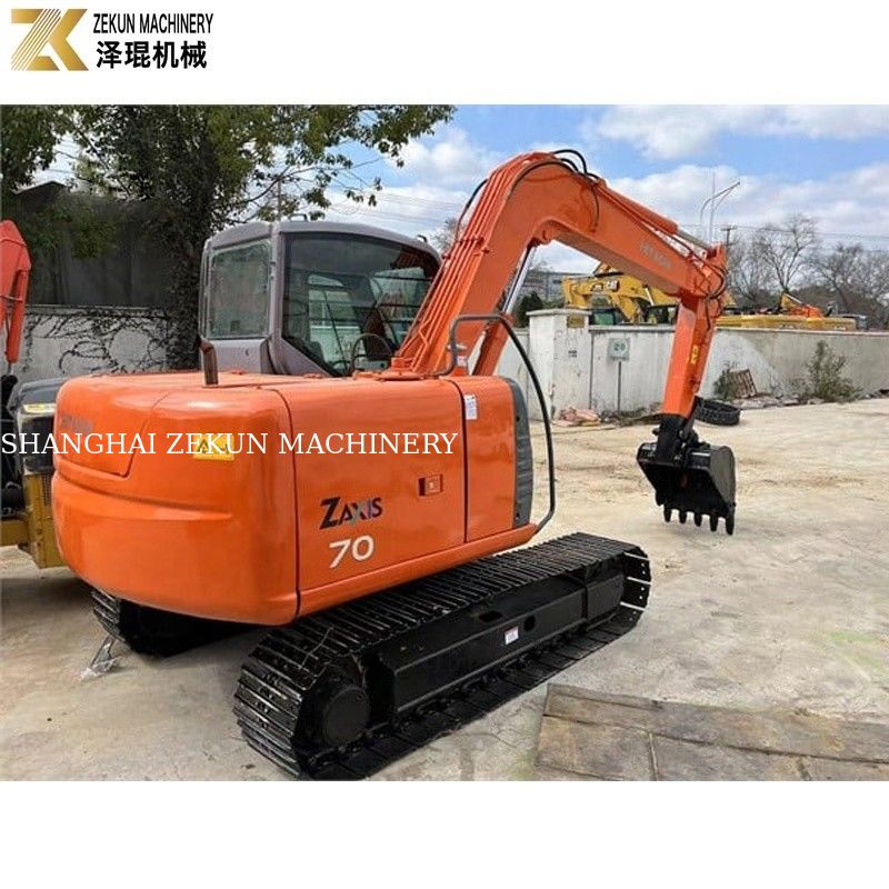 Excavateur Hitachi ZX70 d'occasion avec pompe hydraulique d'origine et 2001-4000 heures de travail