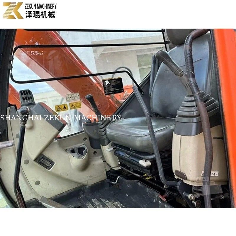 Excavateur Hitachi ZX70 d'occasion avec pompe hydraulique d'origine et 2001-4000 heures de travail