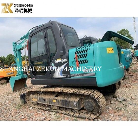 7 tonnes de mini-pelles Kobelco SK 75 SR UR avec moteur ISUZU et pompe hydraulique d'origine