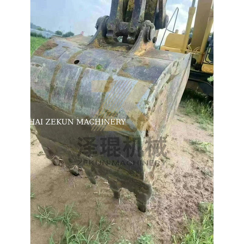 Komatsu PC160 Excavateur de 16 tonnes Machine d'occasion originale avec de courtes heures de travail au Japon