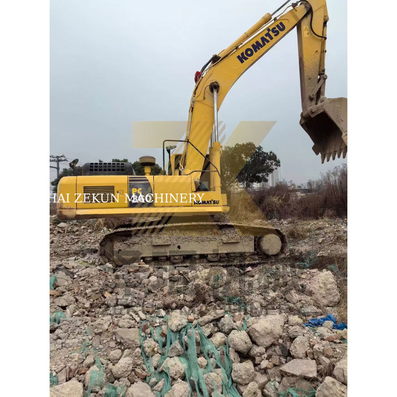 Une excavatrice Komatsu PC360-8M0 d'occasion de 1,8 m3 5300 heures à vendre