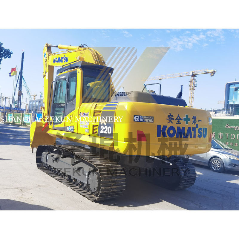 Une bonne affaire sur Komatsu PC220-22TON Excavateur avec 1170 heures de travail Ne manquez pas