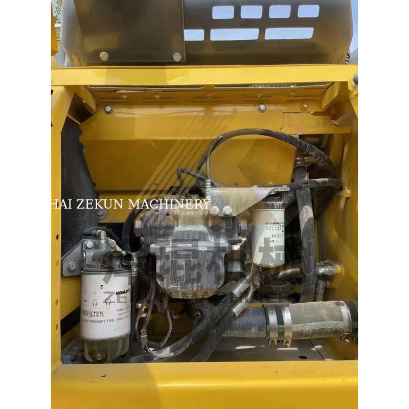 Utilisée Komatsu PC200-8 PC200 Excavator Machine de déplacement de terre avec une capacité de seau de 0,8m3