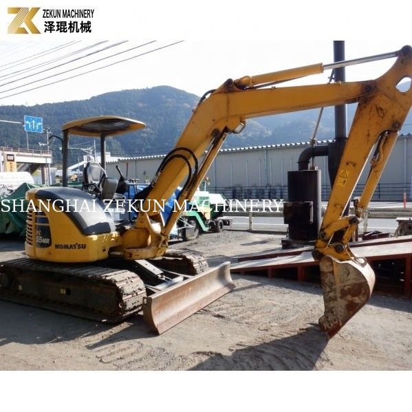 Japon Petite charpenteuse de 5,5 tonnes Utilisée Komatsu PC55 Excavatrice PC55MR PC55MR-2 manuel