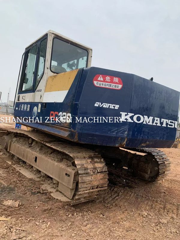 KOMATSU PC120-5 PC120 Excavateur avec 64KW de puissance et 2000 Année au Japon à un prix abordable