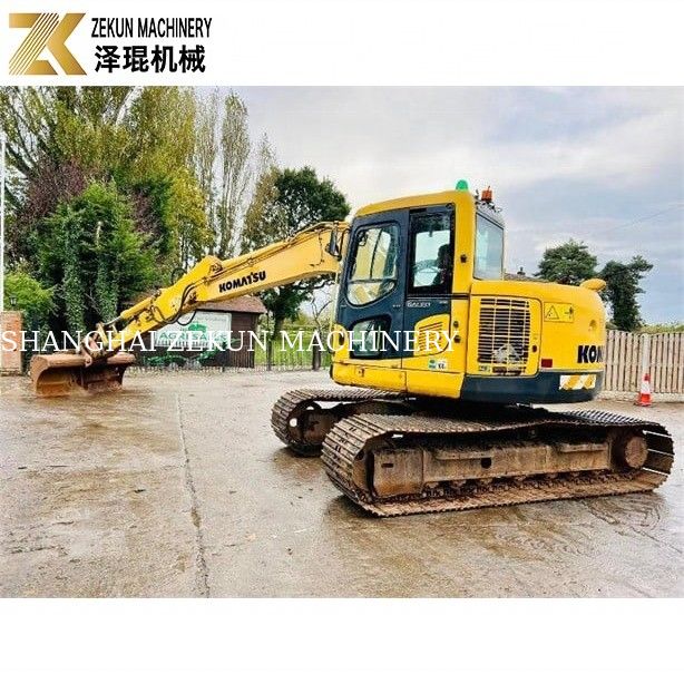KOMATSU PC 138 US 8 Excavateur Conditions de travail robustes