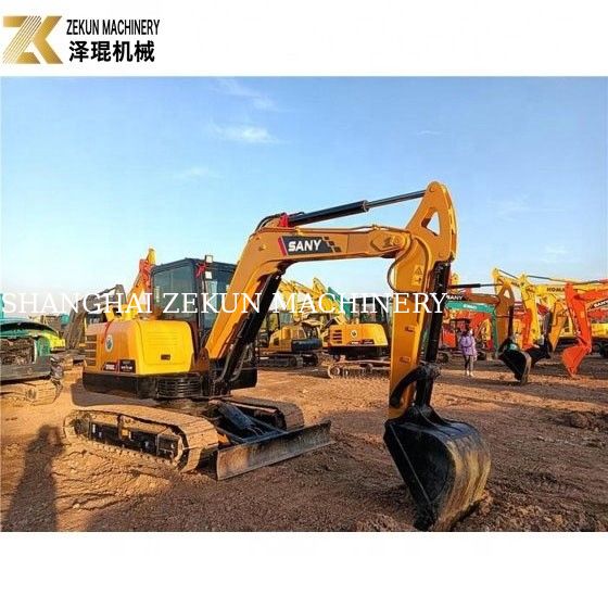 Excavateur Sany SY60C PRO de 6 tonnes avec moteur Sany et heures de travail réduites