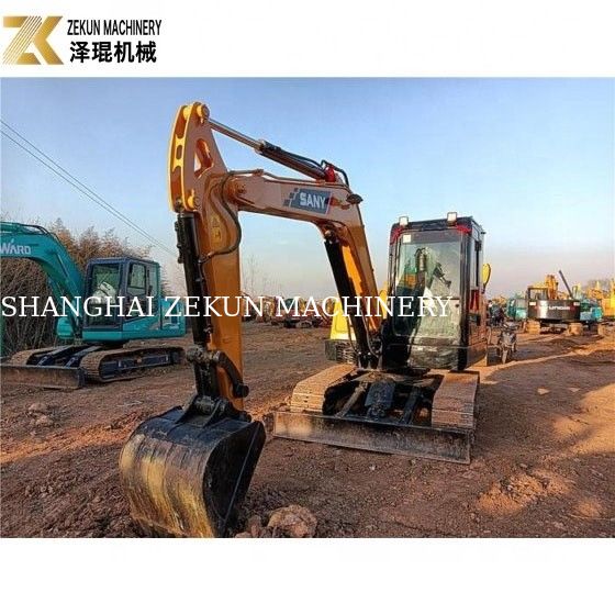 Excavateur Sany SY60C PRO de 6 tonnes avec moteur Sany et heures de travail réduites
