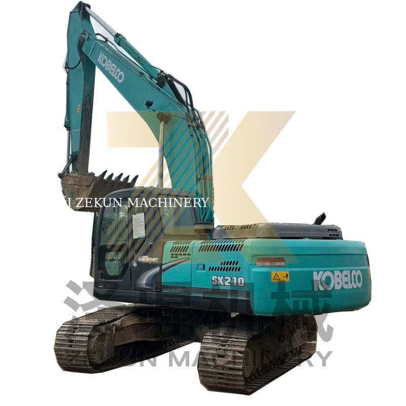 En bon état utilisée Kobelco SK210-8 Excavator Machine 21 TON à Shanghai avec 2020 HINO Année et moteur