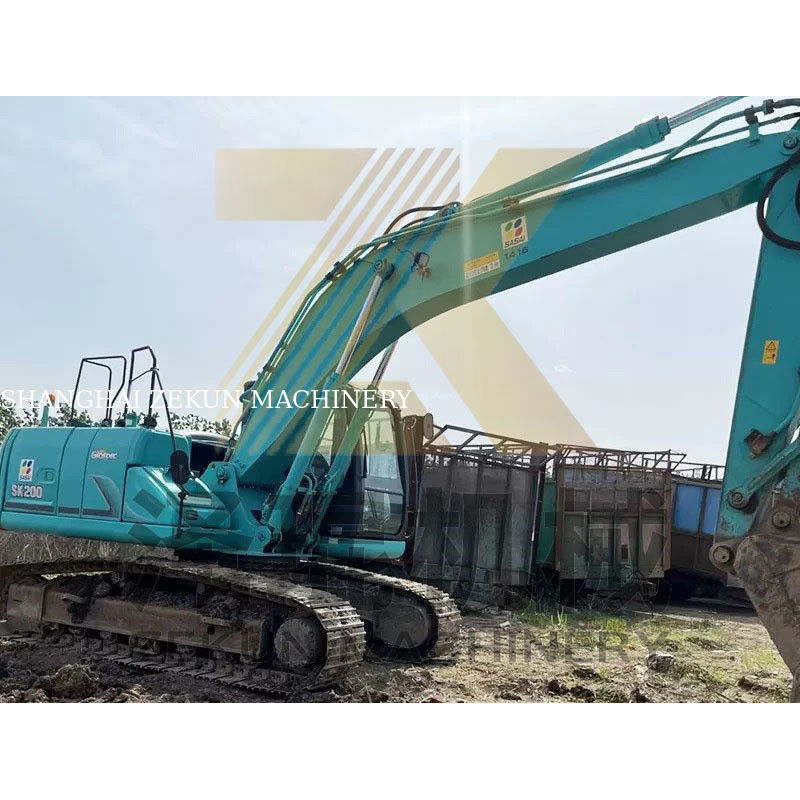 Excavateur Kobelco SK200-8 d'occasion de 20 tonnes avec un temps de travail réduit du Japon