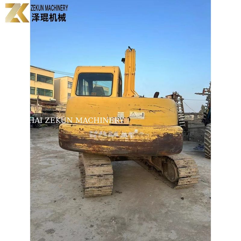 Excavateur à rouleaux de type mobile de 6 tonnes utilisé au Japon