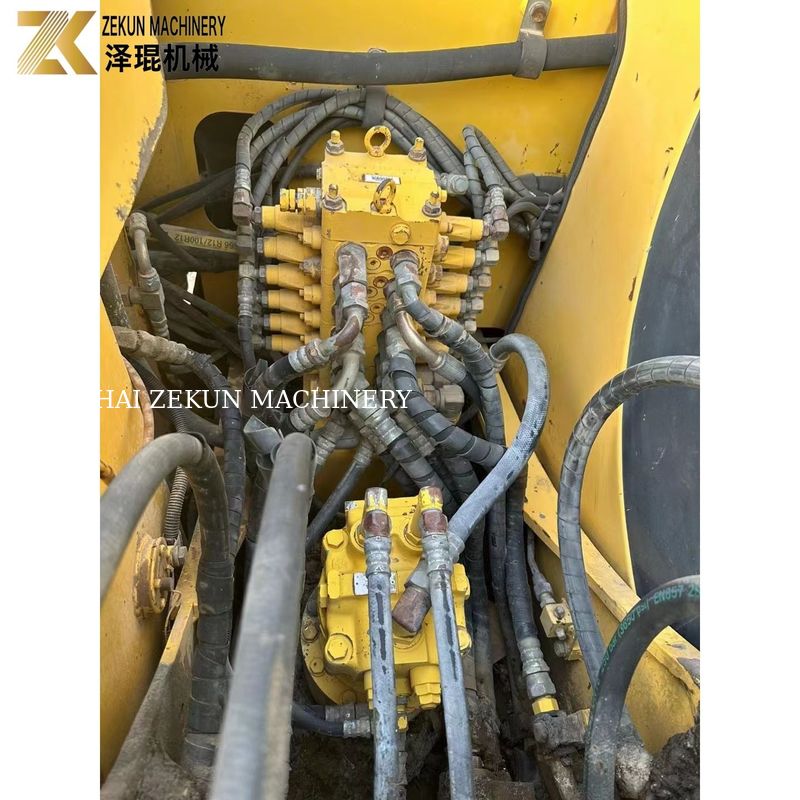 Excavateur à rouleaux de type mobile de 6 tonnes utilisé au Japon