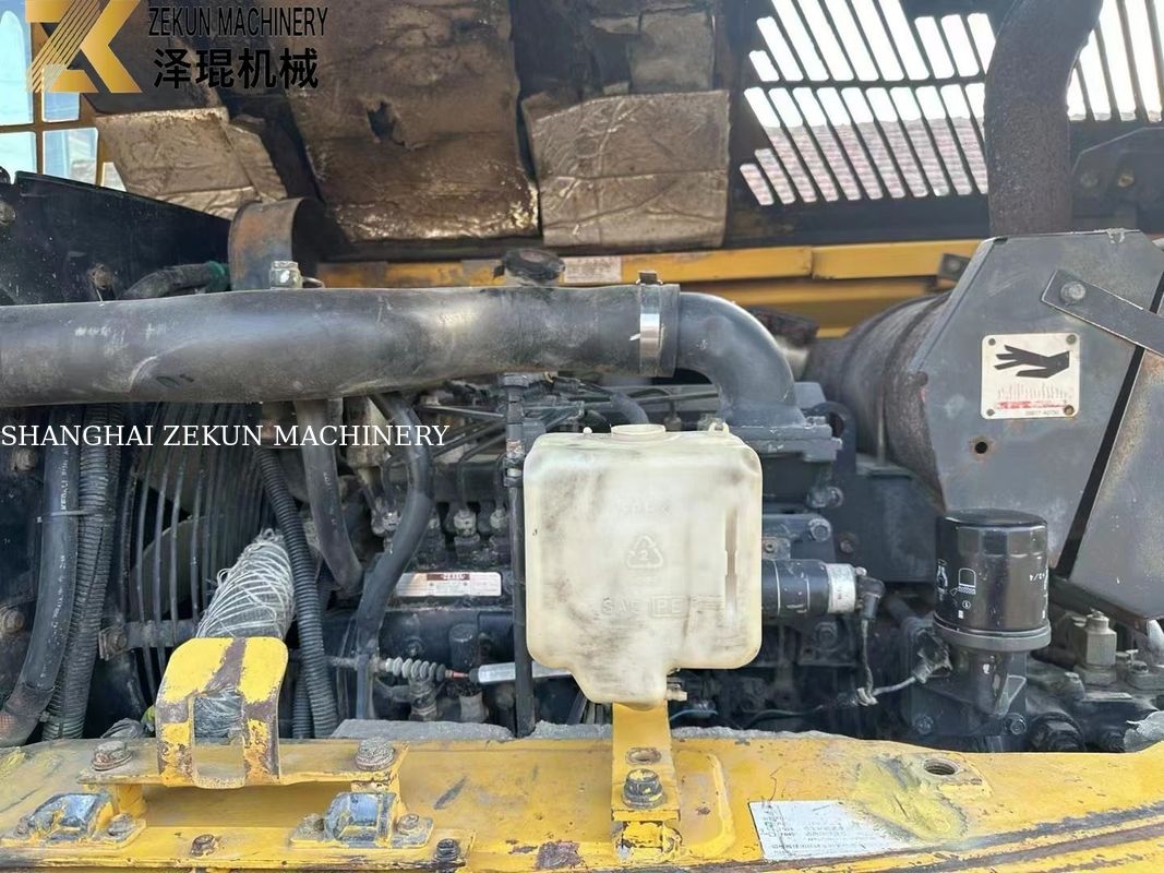 Excavateur à rouleaux de type mobile de 6 tonnes utilisé au Japon