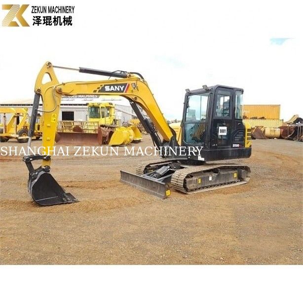 5 tonnes de poids de fonctionnement mini-excavatrice SY55C Pro par une excavatrice Sany utilisée