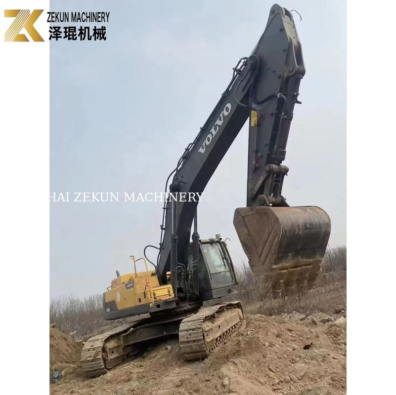 Excavateur d'occasion de 48 tonnes Volvo EC480DL avec une puissance de 265 kW et 4001-6000 heures de travail